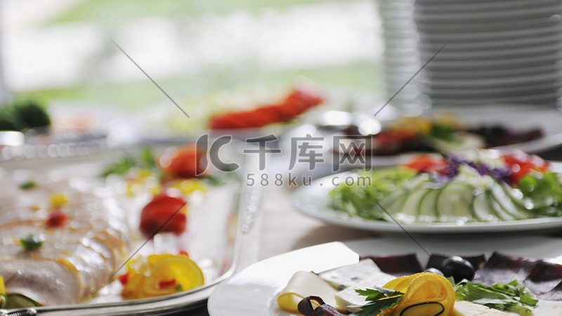 食品代加工：100斤起订量的背后逻辑